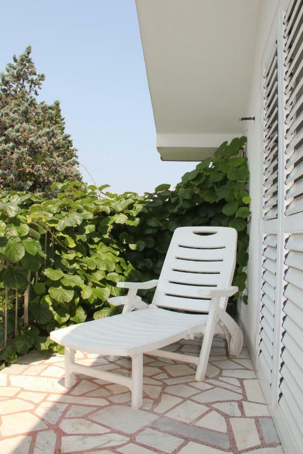 Apartmani Rasan Малинска Екстериор снимка