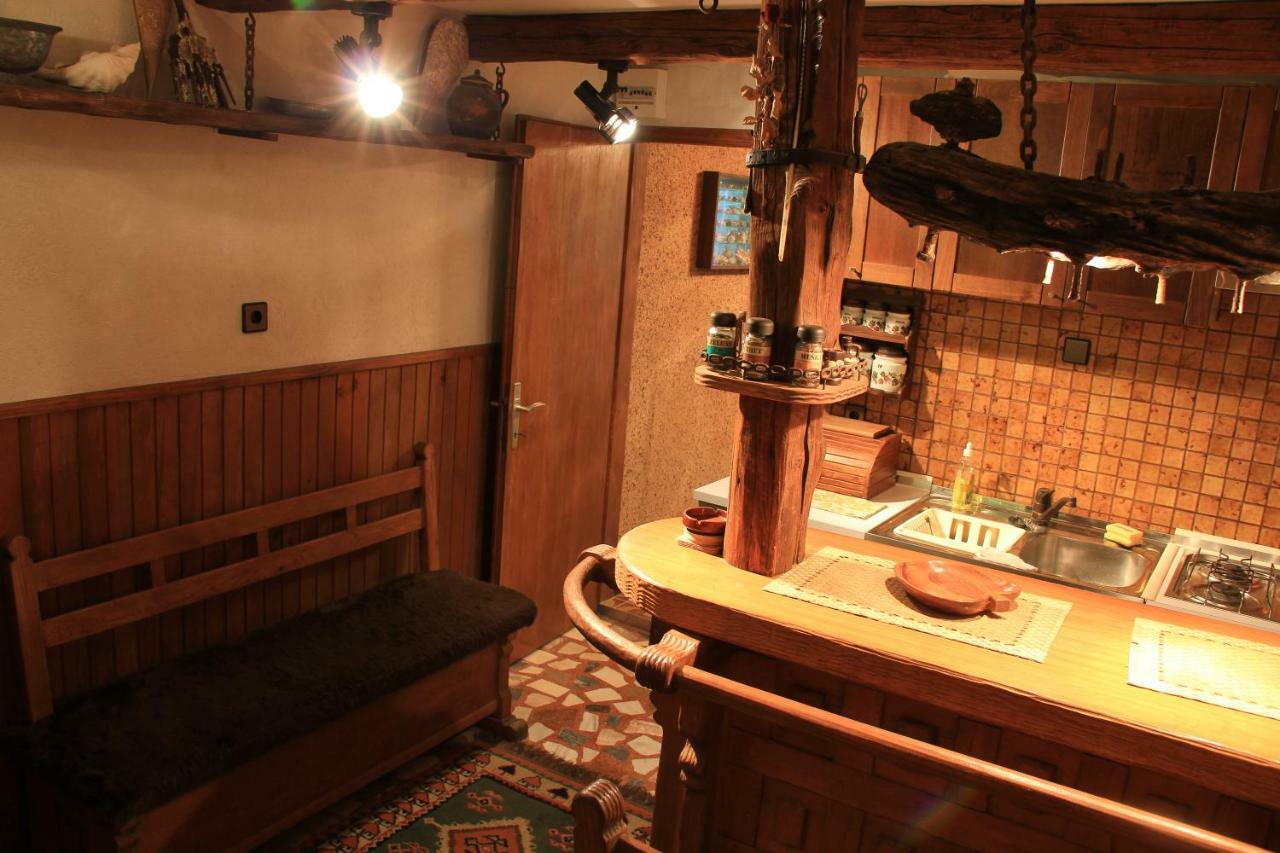 Apartmani Rasan Малинска Екстериор снимка